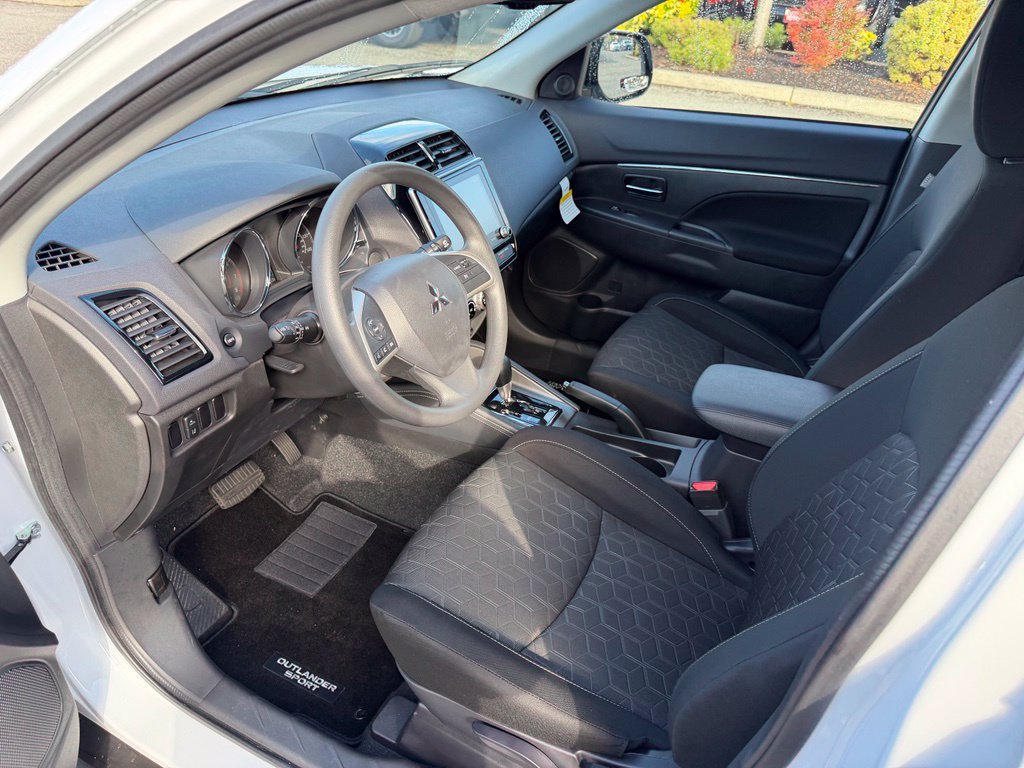 Used 2026 Mitsubishi Outlander Sport AWD image 12