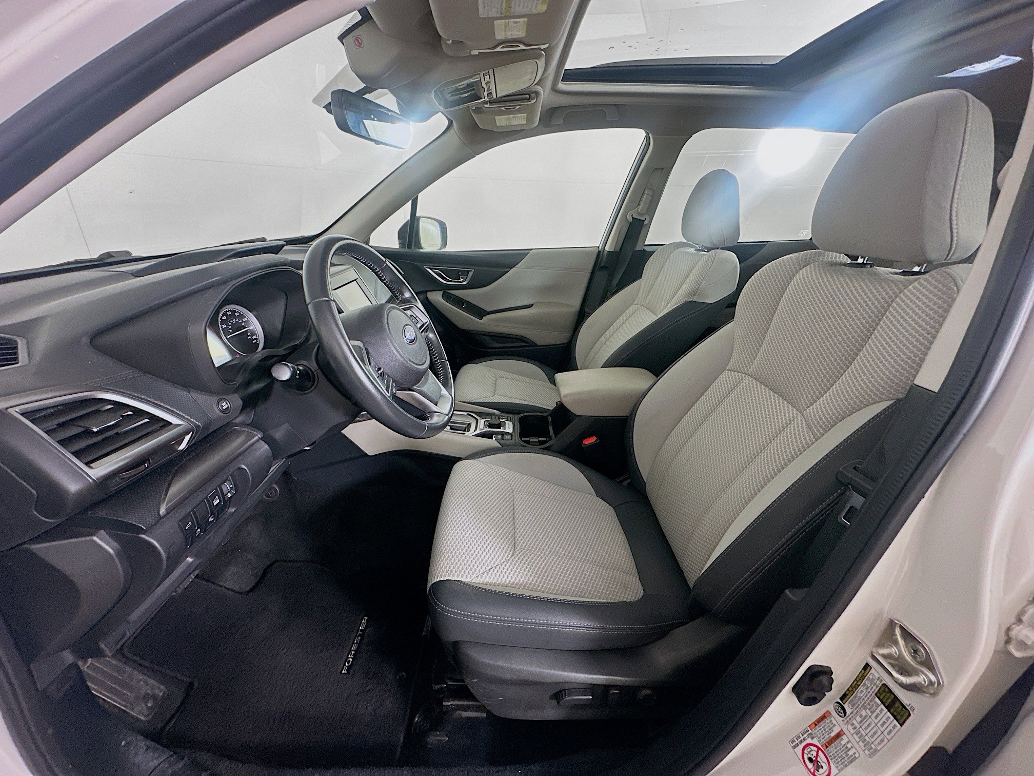 Used 2019 Subaru Forester Premium AWD/4WD image 13