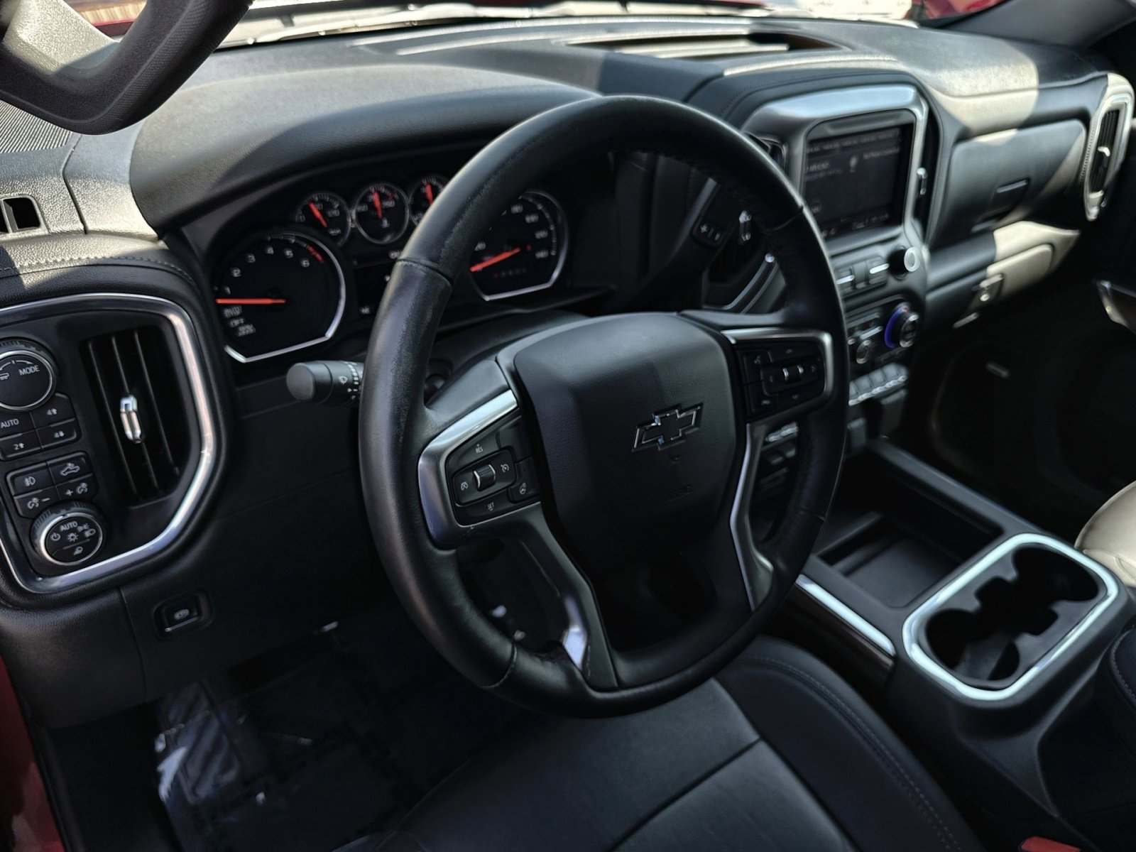 Used 2021 Chevrolet Silverado 1500 LT Trail Boss w/ Convenience Package II image 13