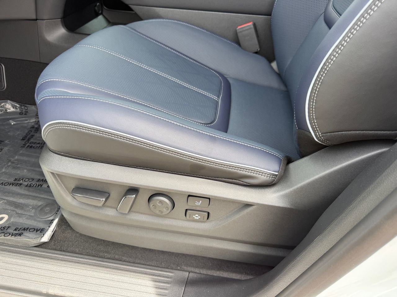 New 2026 INFINITI QX80 4WD image 13