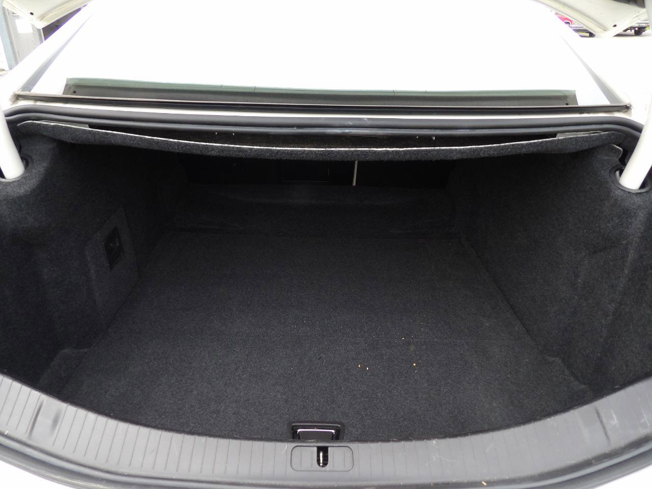 Used 2013 Cadillac XTS image 5