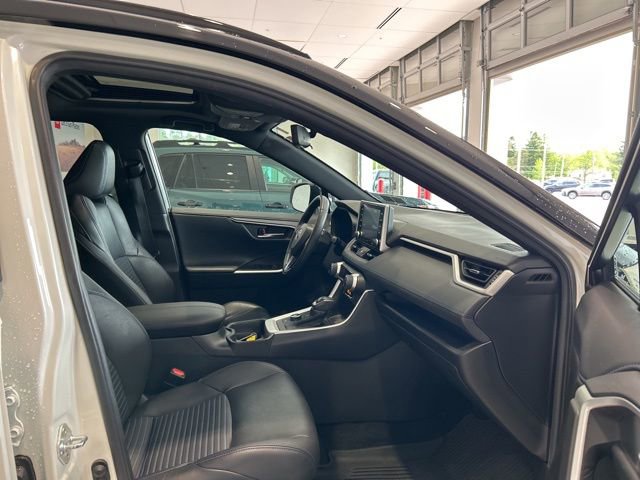 Used 2021 Toyota RAV4 XSE w/ XSE Grade Weather Package AWD/4WD image 20