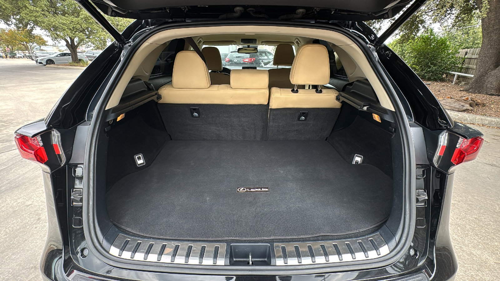 Used 2015 Lexus NX 200t FWD image 24