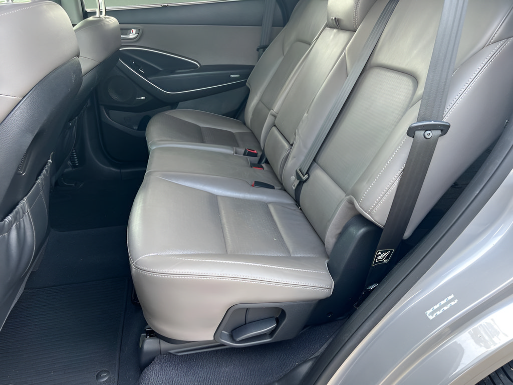 Used 2014 Hyundai Santa Fe GLS FWD image 12