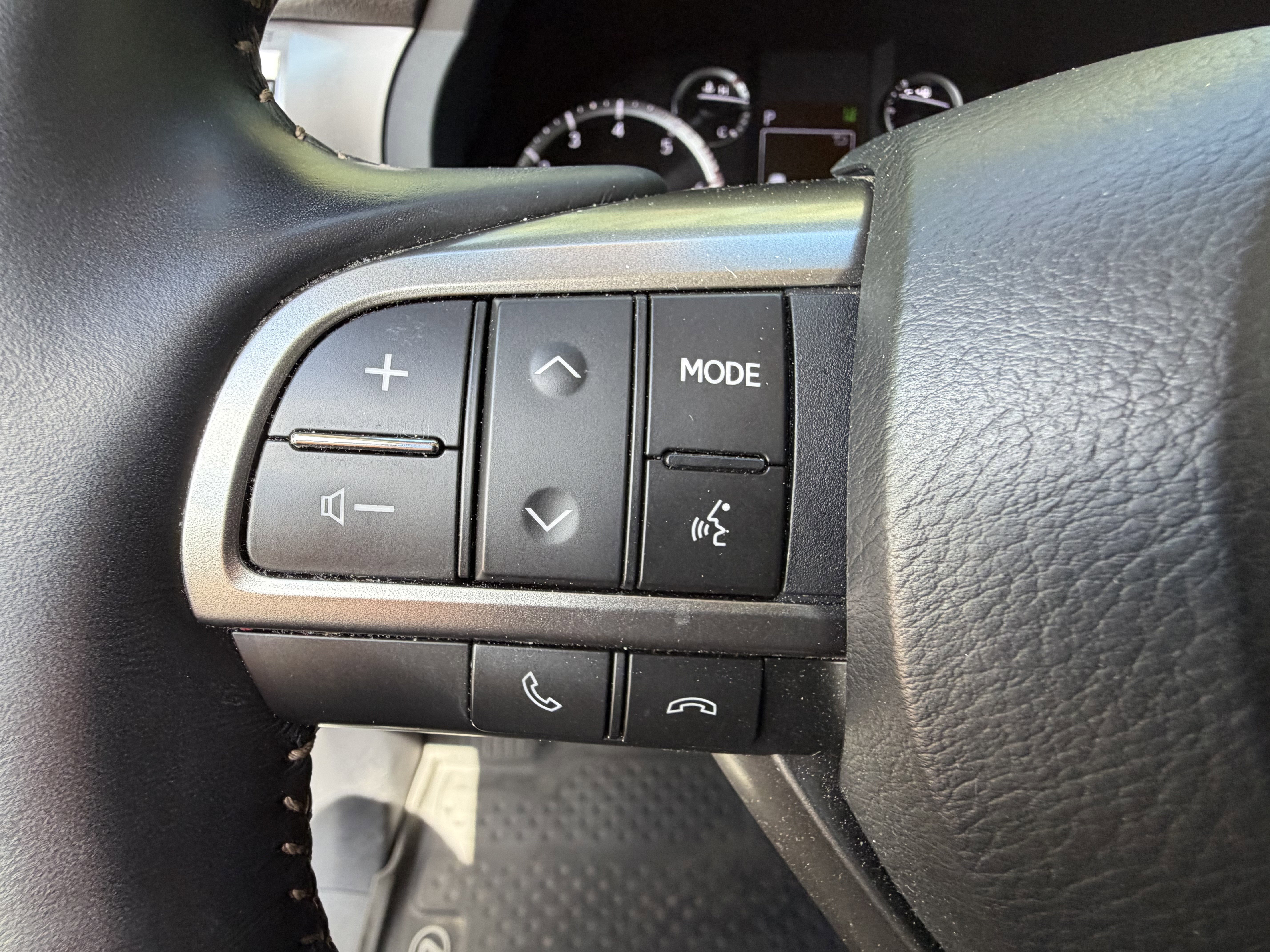 Used 2023 Lexus GX 460 Premium w/ Premium Package AWD/4WD image 18