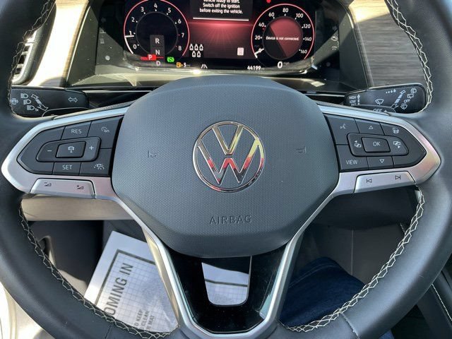 Used 2024 Volkswagen Atlas SEL AWD/4WD image 32
