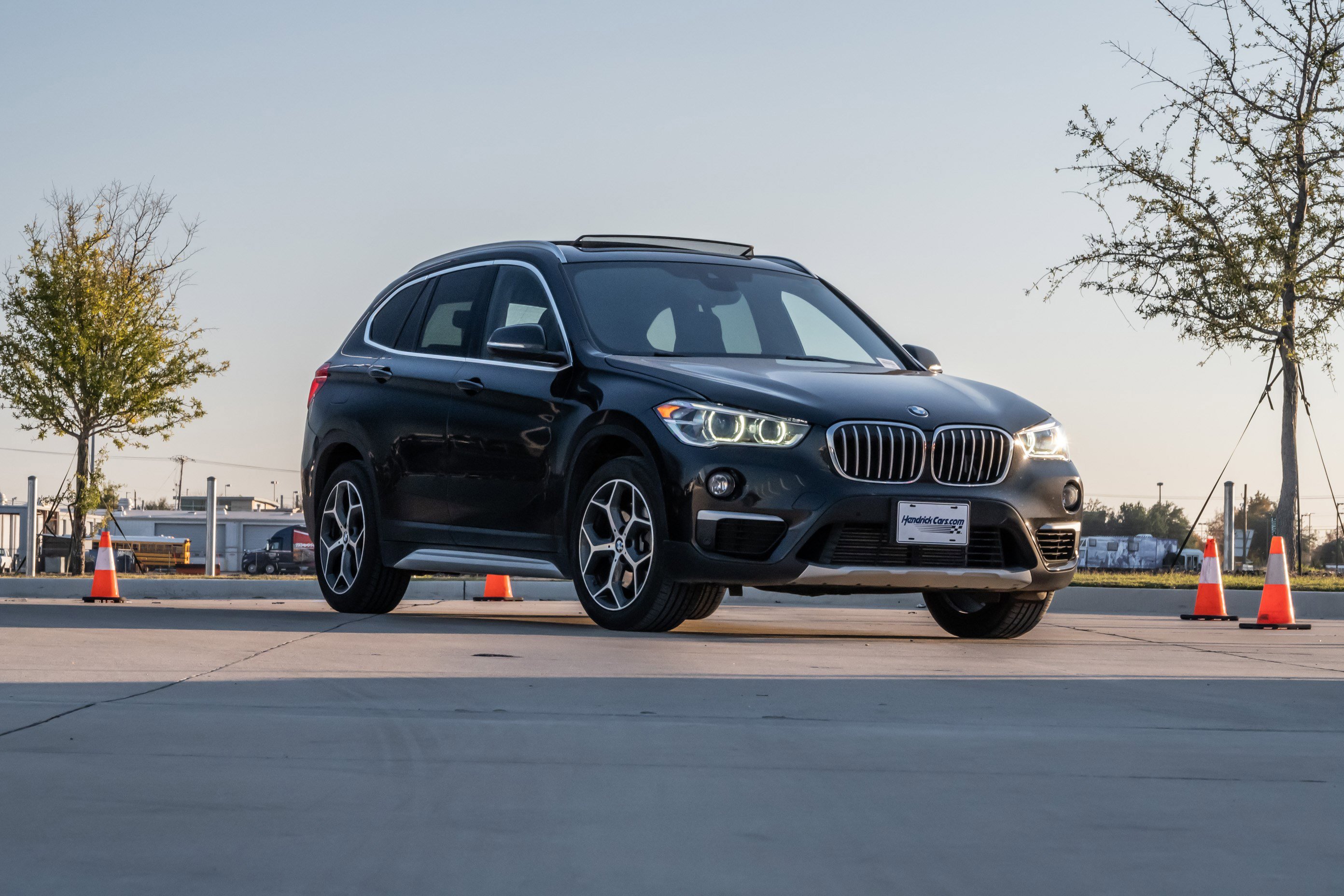 Used 2019 BMW X1 xDrive28i w/ Convenience Package image 2