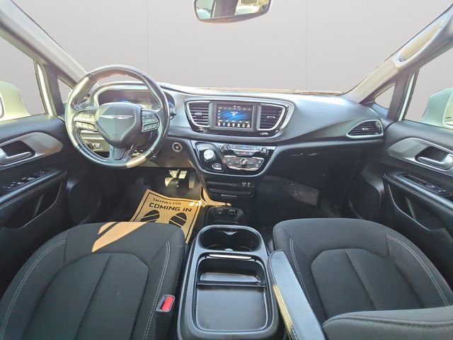 Used 2019 Chrysler Pacifica Touring Plus w/ S Appearance Package image 7