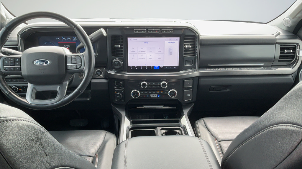 Used 2024 Ford F250 4x4 Crew Cab Super Duty image 7