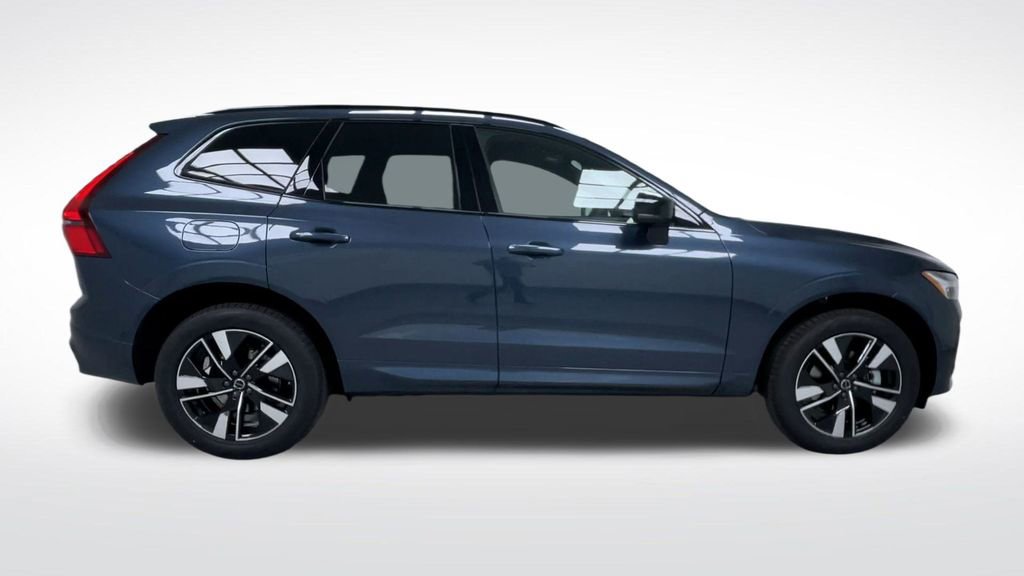 New 2026 Volvo XC60 B5 Plus w/ Protection Package Premier image 8