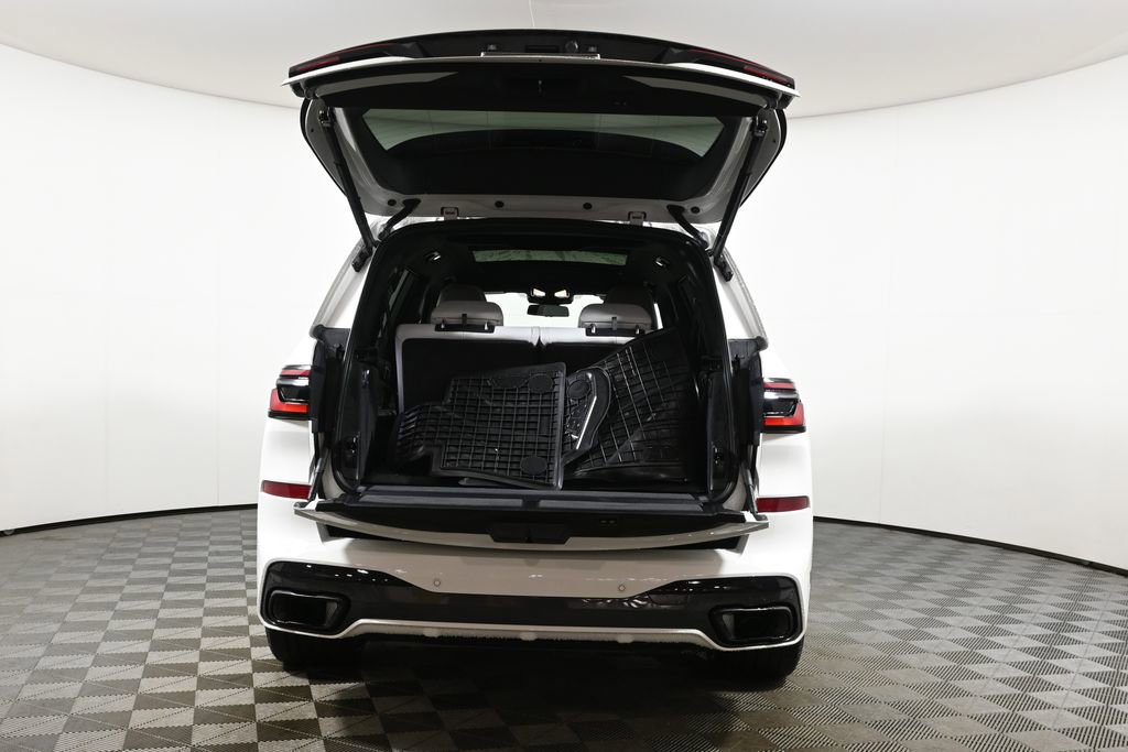 Certified 2026 BMW X7 xDrive40i w/ M Sport Package image 39