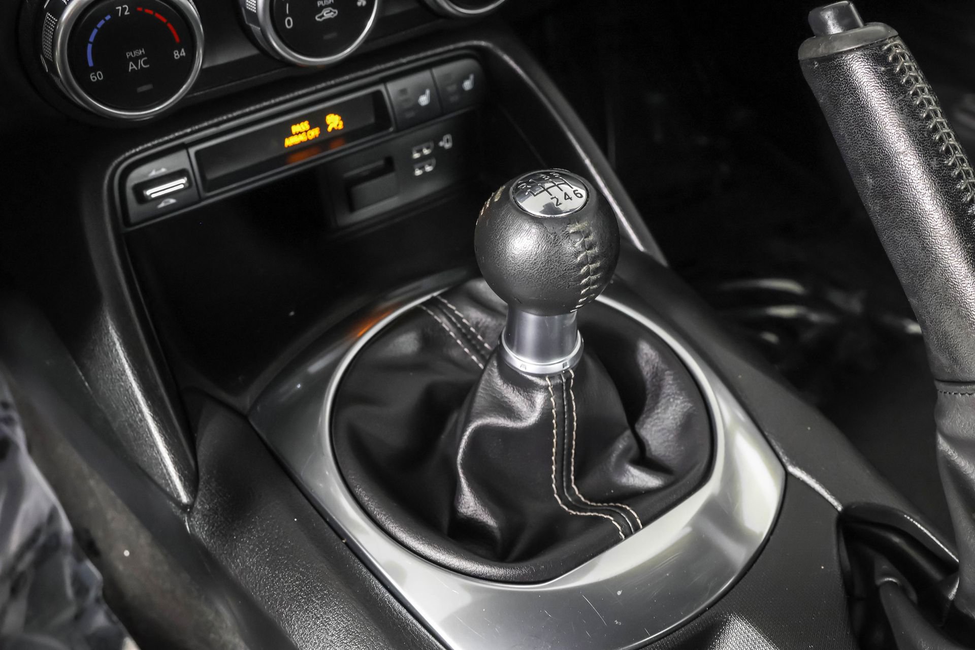 Used 2022 MAZDA MX-5 Miata RF Grand Touring image 32