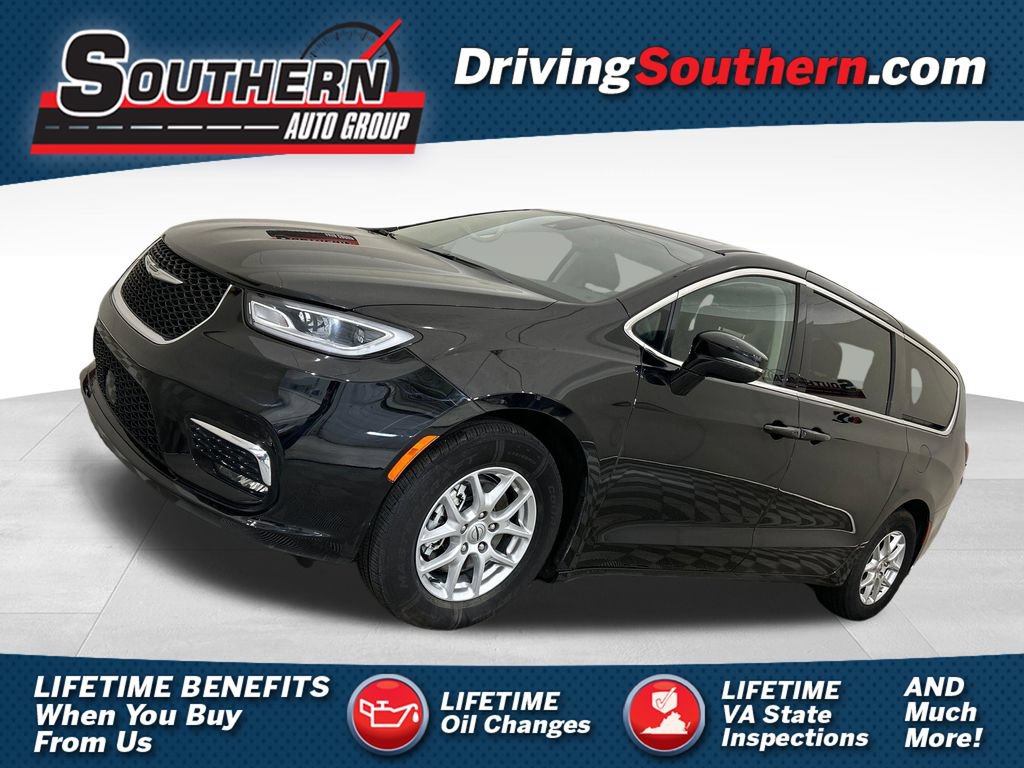 Used 2024 Chrysler Pacifica Touring-L
