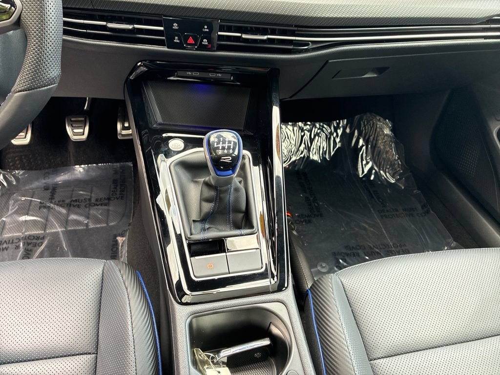 Used 2024 Volkswagen Golf R AWD/4WD image 15