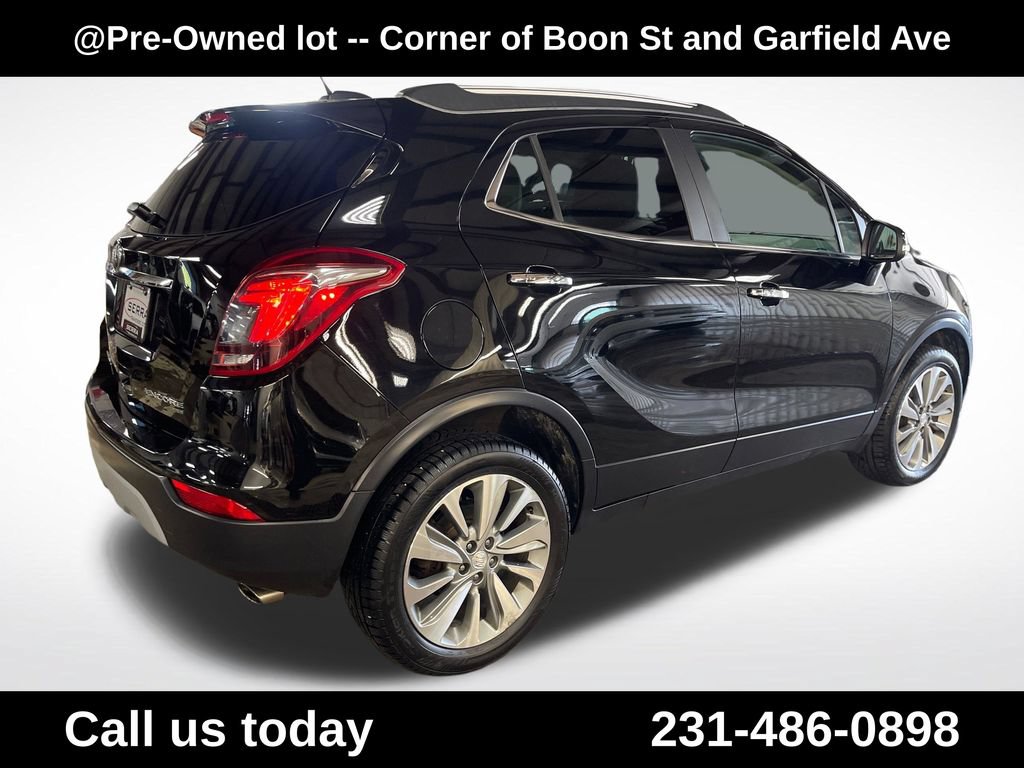 Used 2017 Buick Encore Essence AWD/4WD image 5