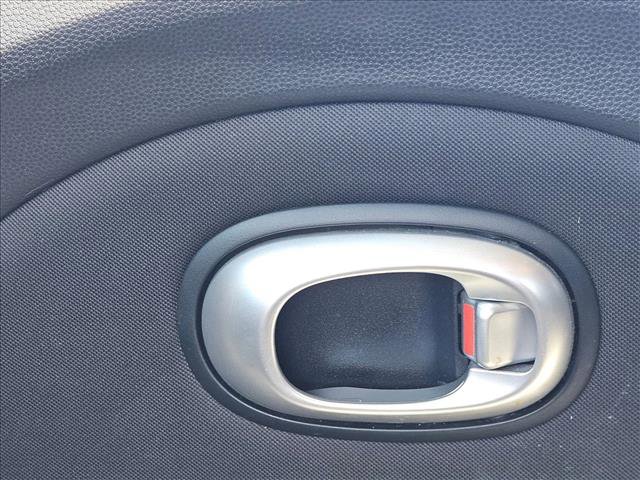 Used 2015 Kia Soul + FWD image 11