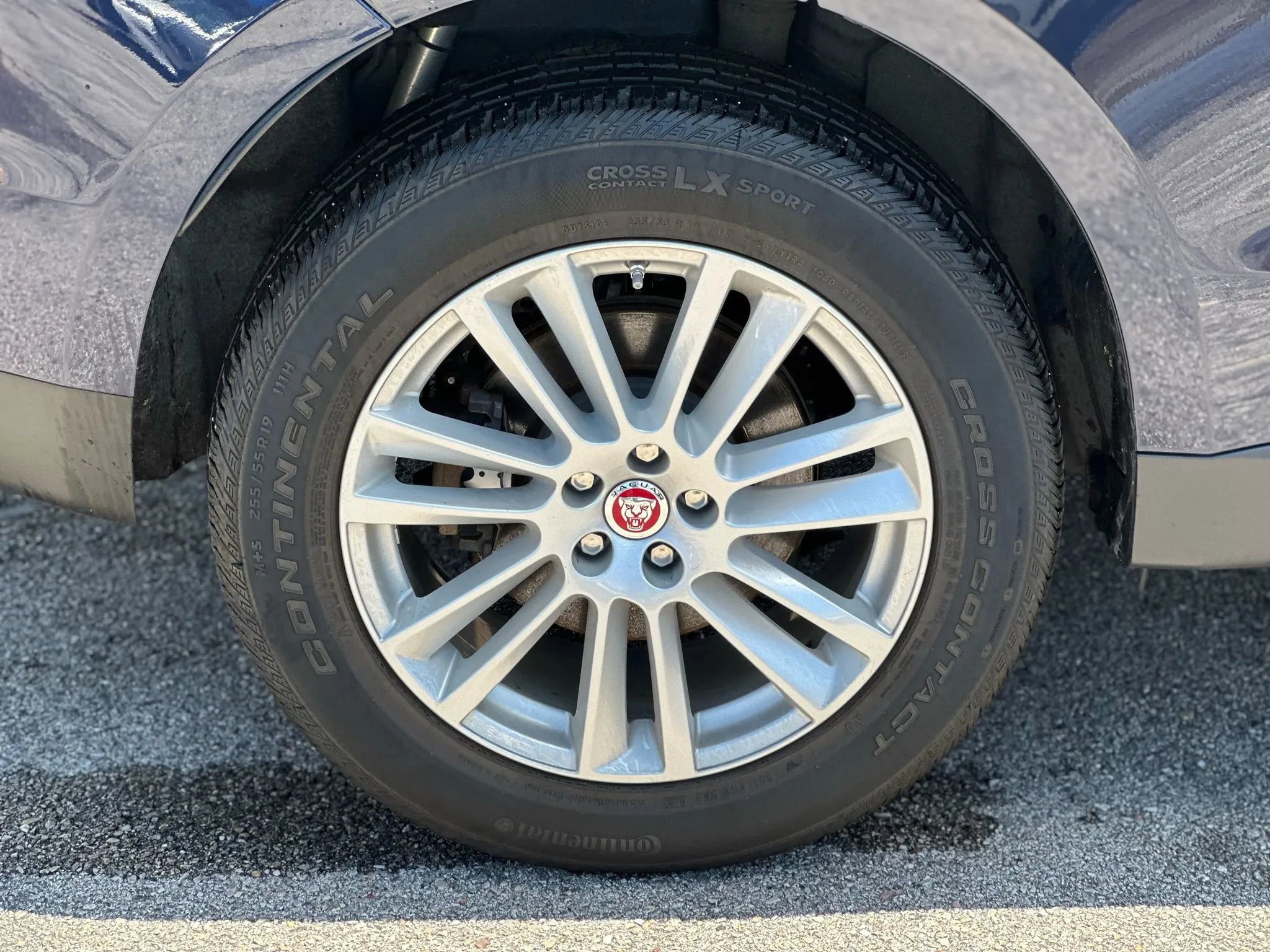 Used 2018 Jaguar F-PACE Prestige image 23