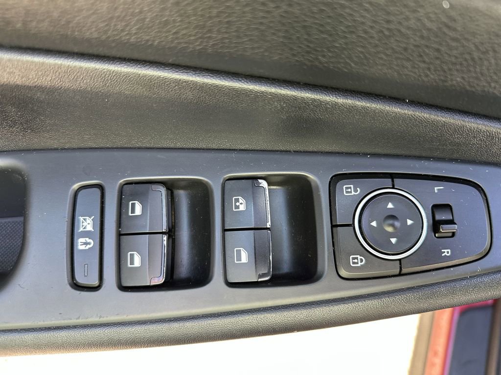 Used 2019 Hyundai Santa Fe SE image 15