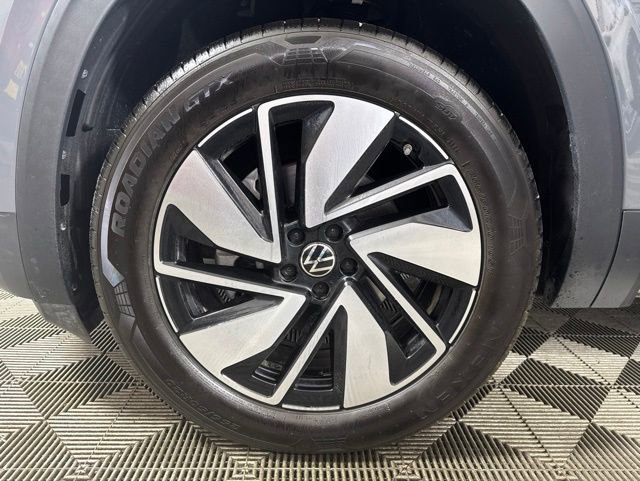 Certified 2025 Volkswagen Atlas SEL AWD/4WD image 10