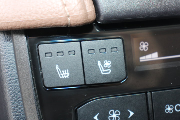 Certified 2025 Toyota Grand Highlander AWD image 16