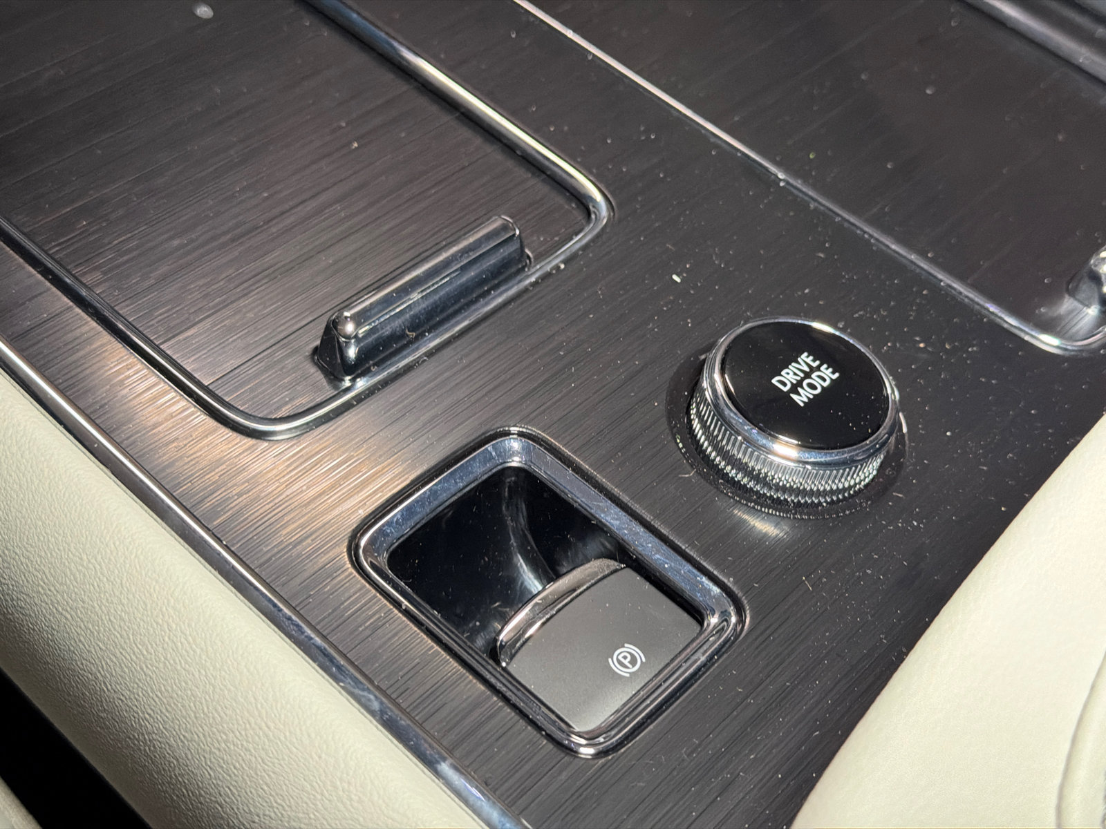 New 2027 Lincoln Aviator AWD image 33
