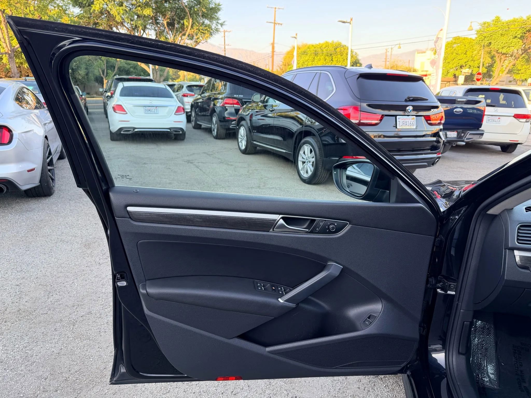 Used 2017 Volkswagen Passat 1.8T SE w/ SE Lighting Package image 21