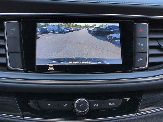 Used 2022 Buick Enclave Essence image 27