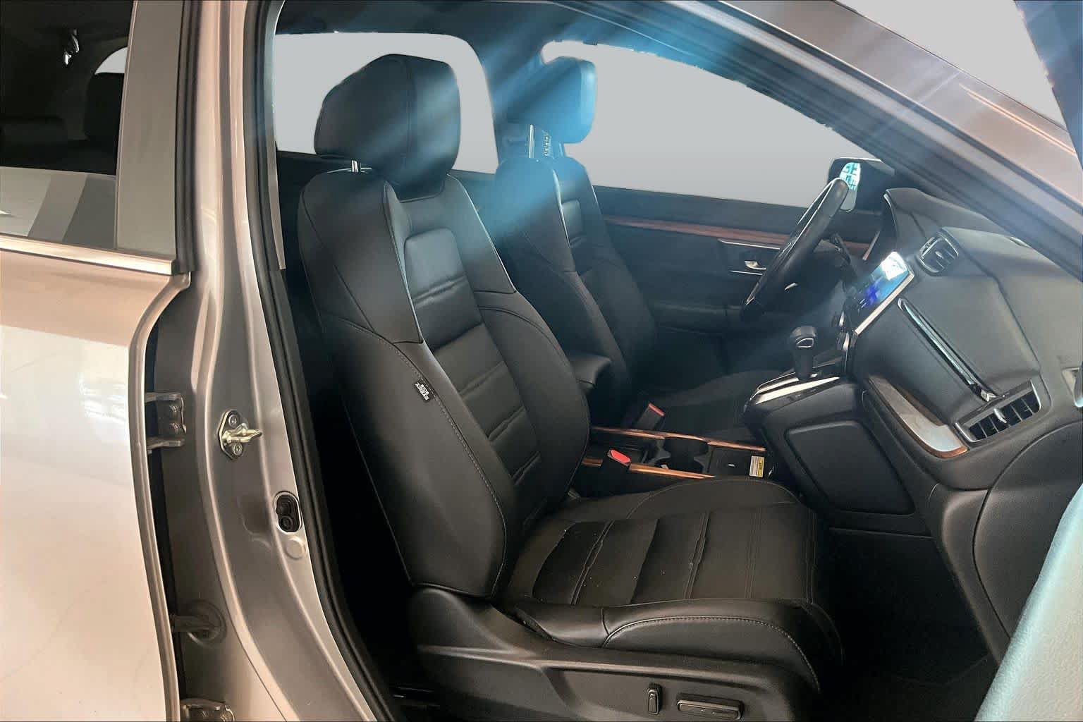 Used 2020 Honda CR-V Touring image 8