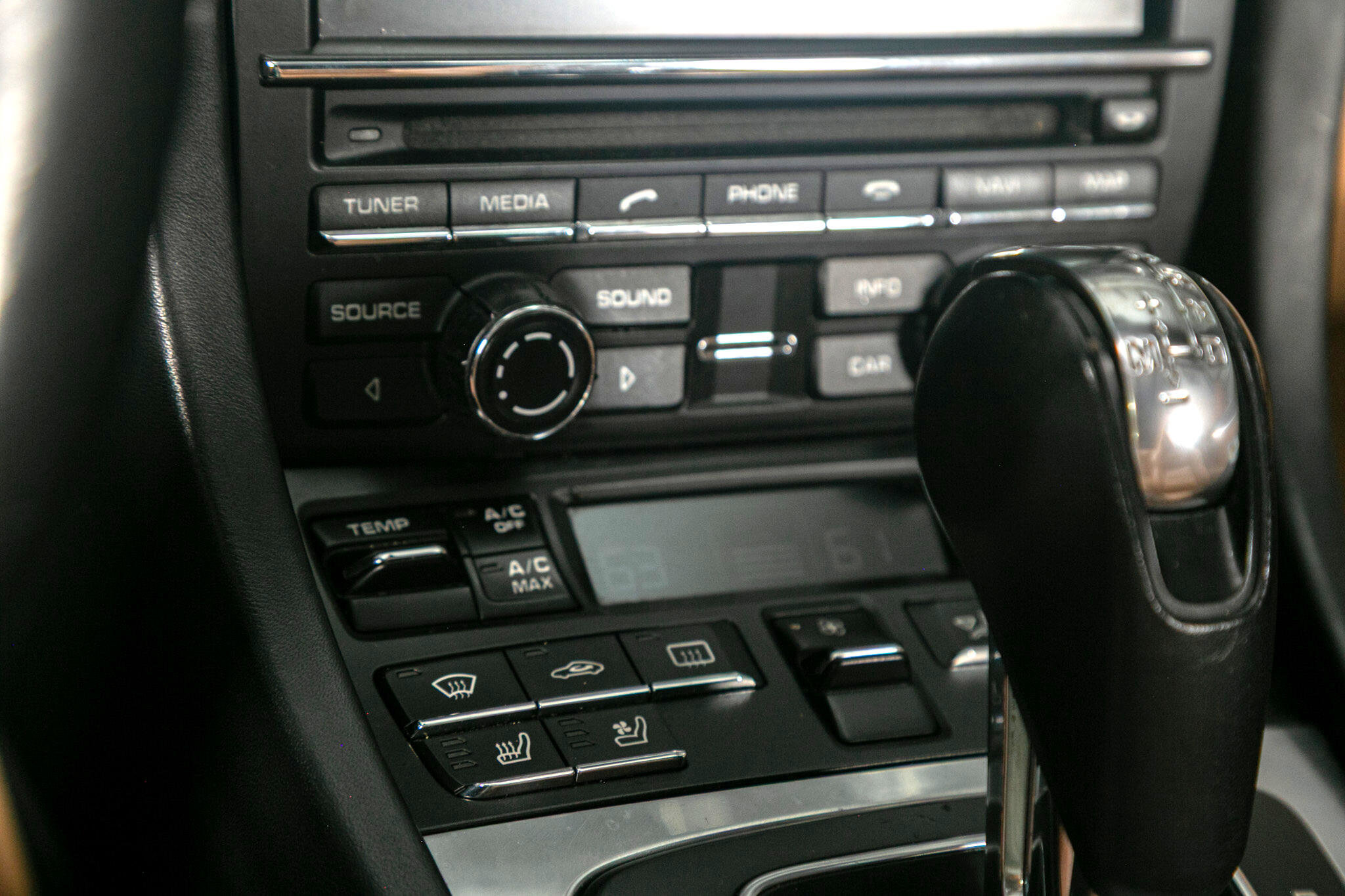 Used 2015 Porsche 911 Carrera S image 41