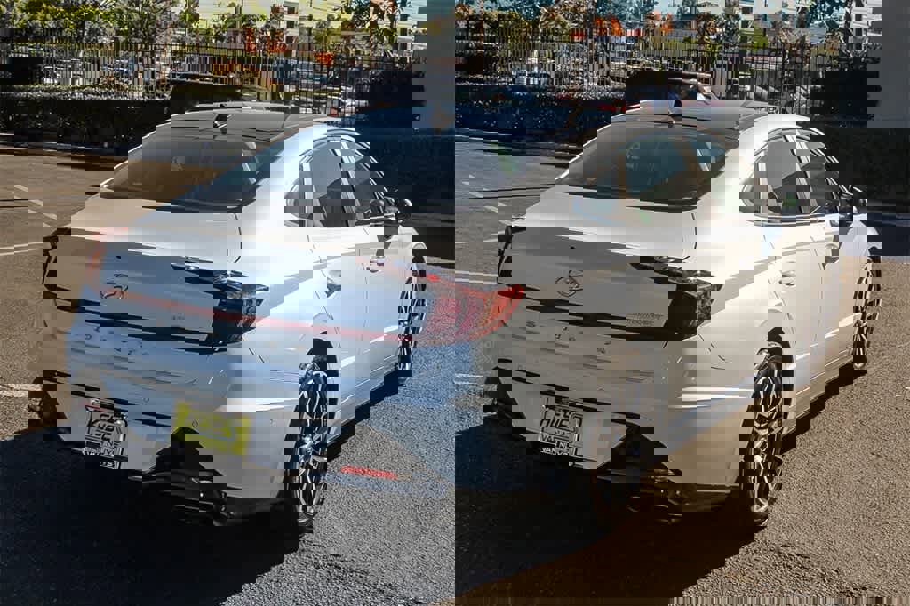 Used 2022 Hyundai Sonata Limited image 4