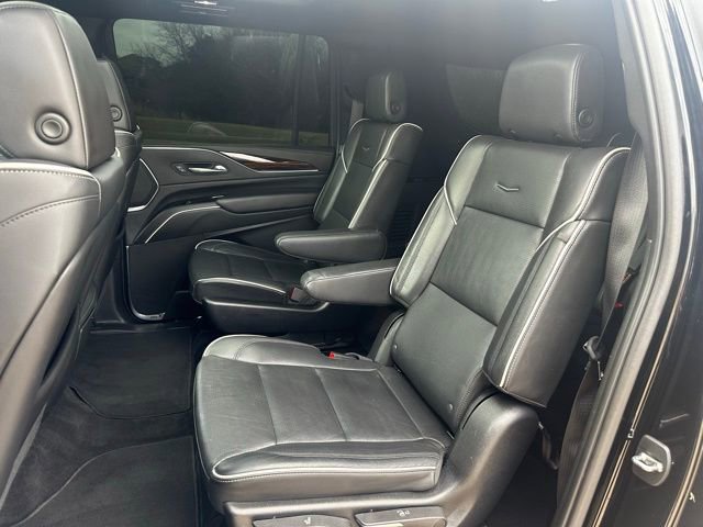 Used 2023 Cadillac Escalade ESV Premium Luxury AWD/4WD image 22