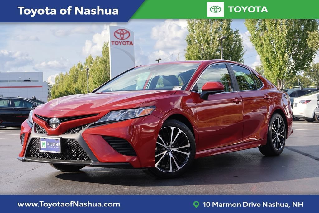 Used 2019 Toyota Camry SE FWD image 1