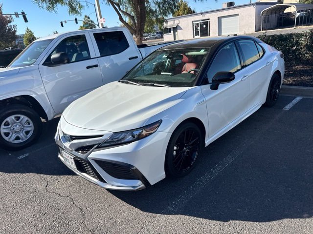 Used 2021 Toyota Camry XSE FWD image 13