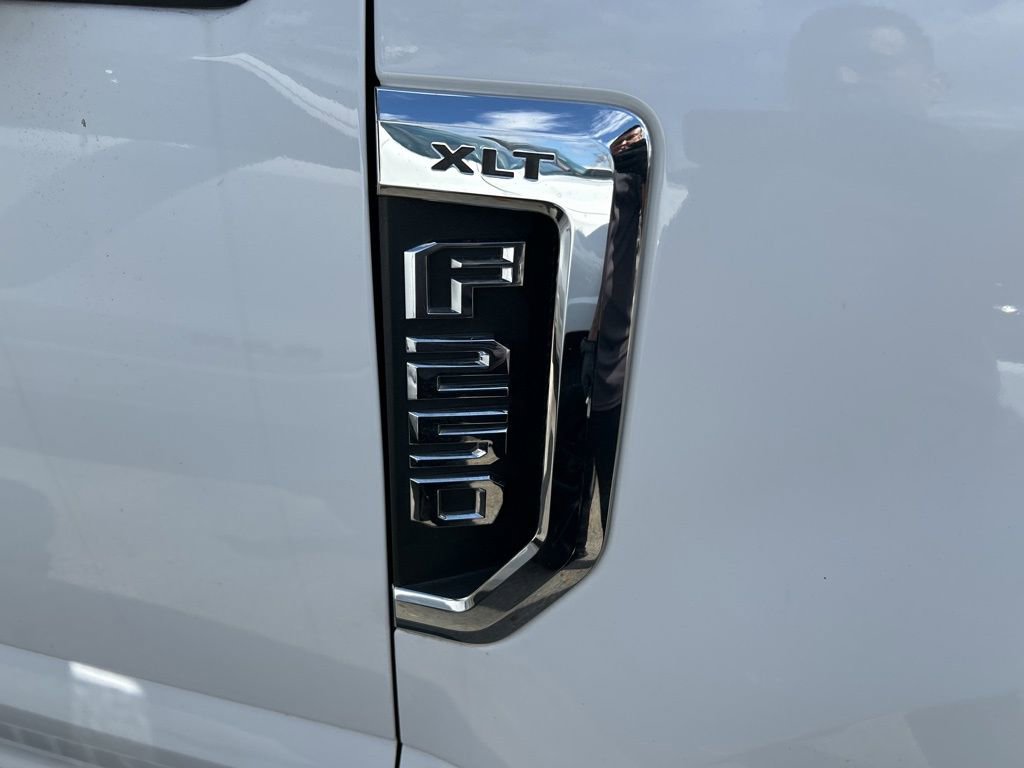 Used 2020 Ford F250 XLT w/ XLT Premium Package image 5
