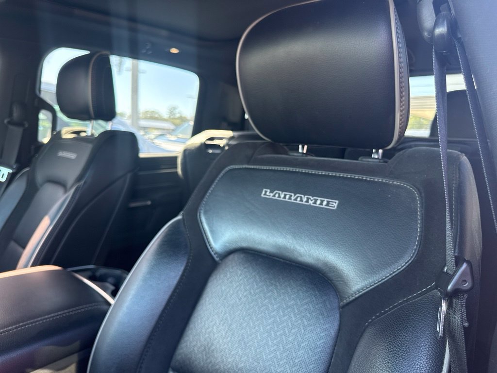 Used 2020 RAM 1500 Laramie AWD/4WD image 10