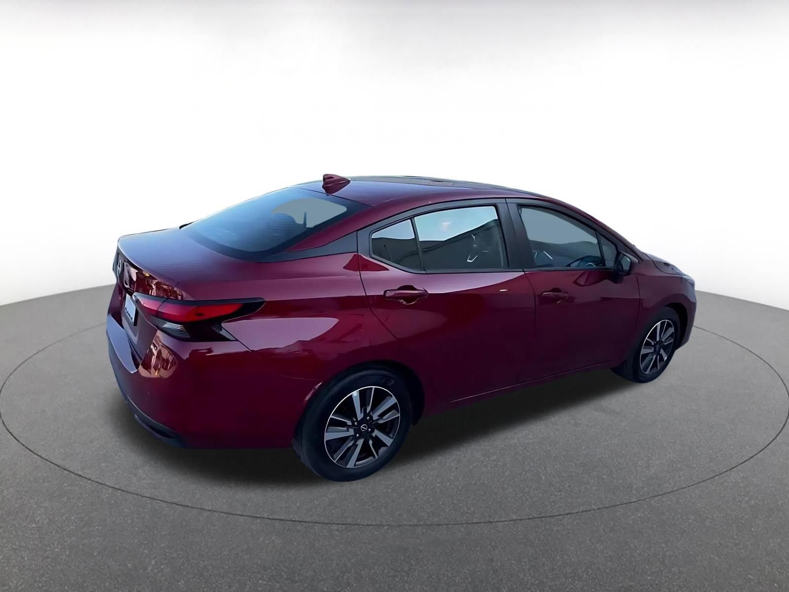 Used 2025 Nissan Versa SV image 14