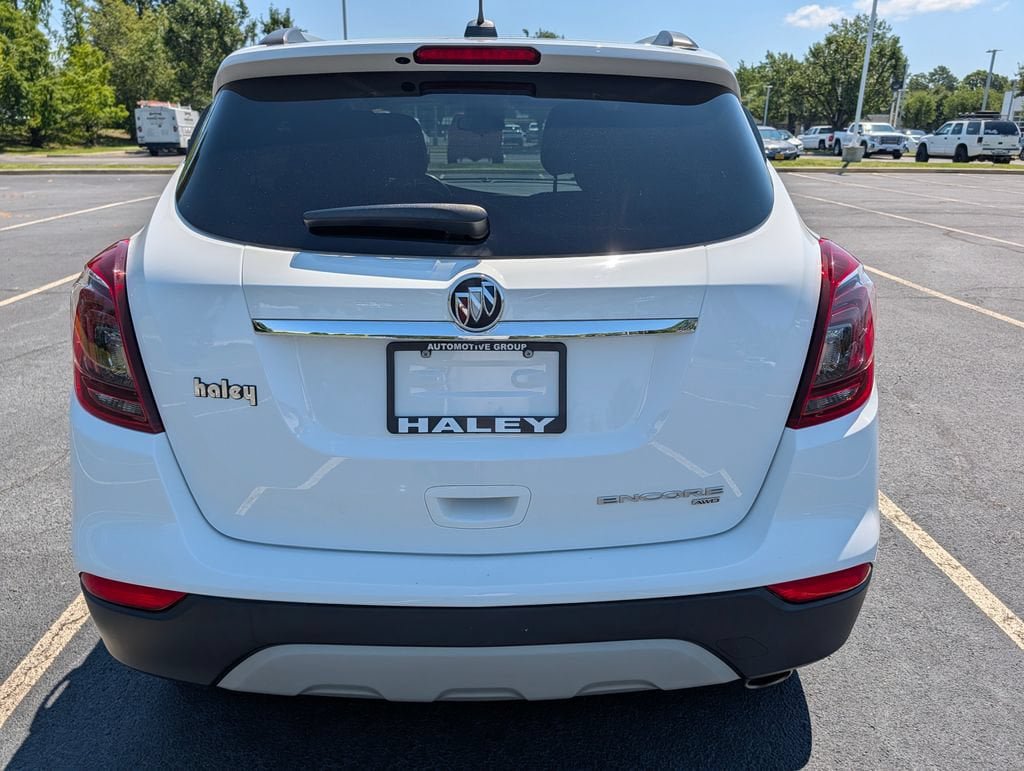 Used 2022 Buick Encore Preferred w/ Safety Package AWD/4WD image 23
