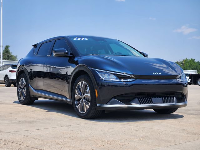 Used 2024 Kia EV6 Light RWD image 3