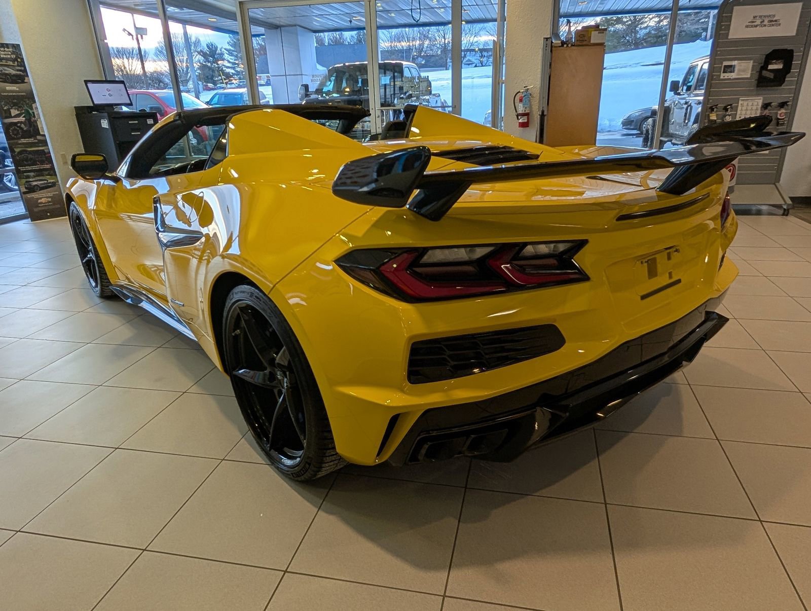 New 2026 Chevrolet Corvette E-Ray w/ Stealth Interior Trim Package image 4