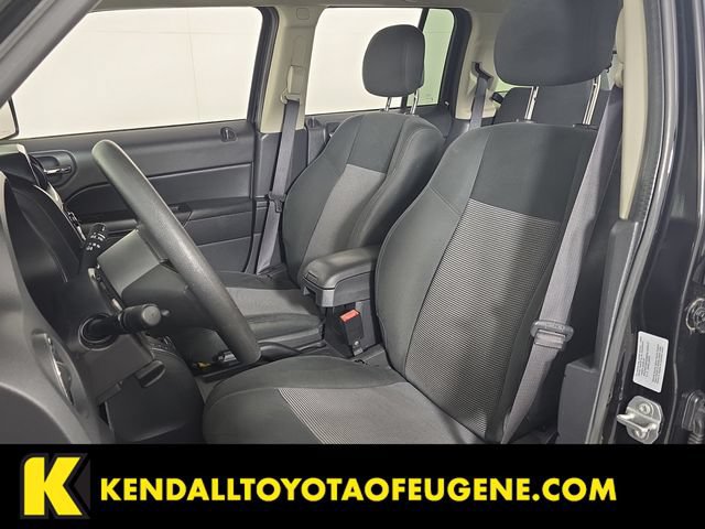 Used 2016 Jeep Patriot Sport w/ Power Value Group FWD image 21