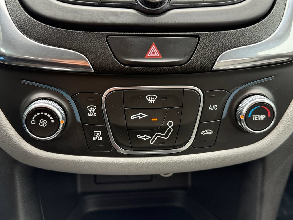 Used 2020 Chevrolet Equinox LS w/ LS Convenience Package FWD image 13
