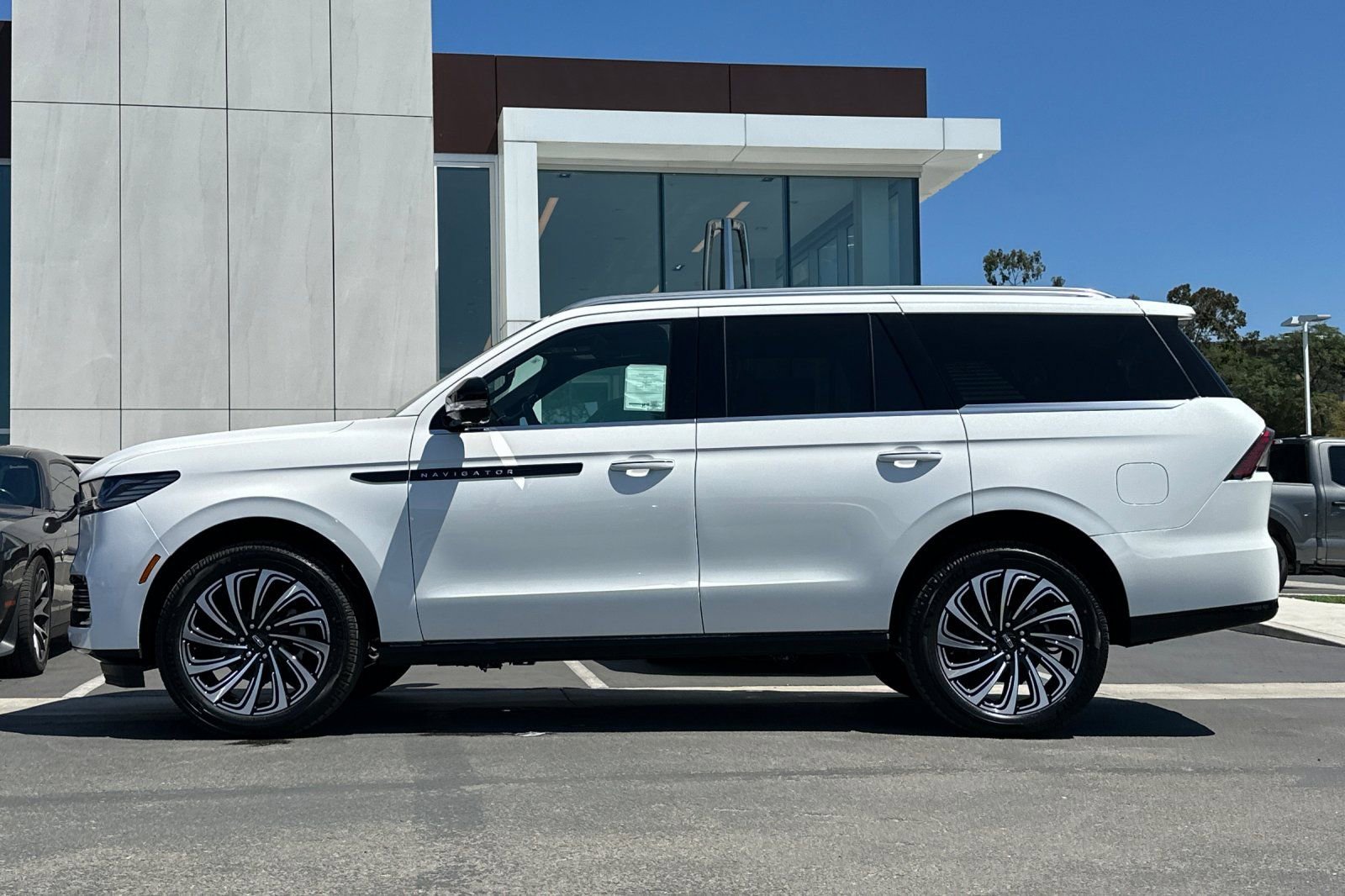 New 2026 Lincoln Navigator Black Label AWD/4WD image 6