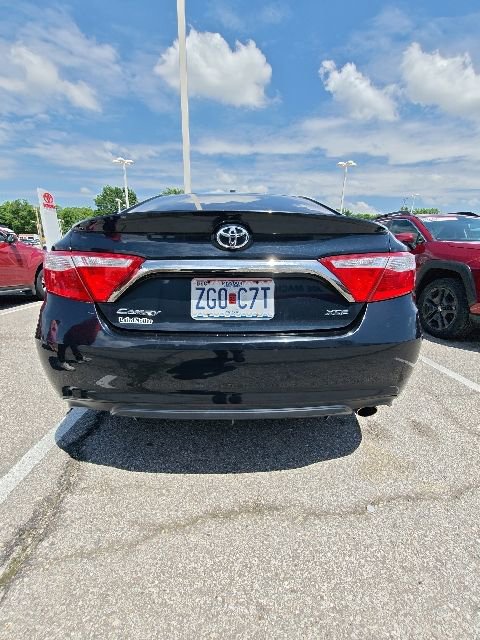 Used 2016 Toyota Camry XSE w/ Moonroof Package FWD image 9