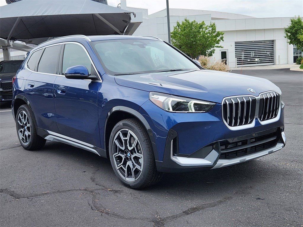Used 2025 BMW X1 xDrive28i w/ Convenience Package AWD/4WD image 5