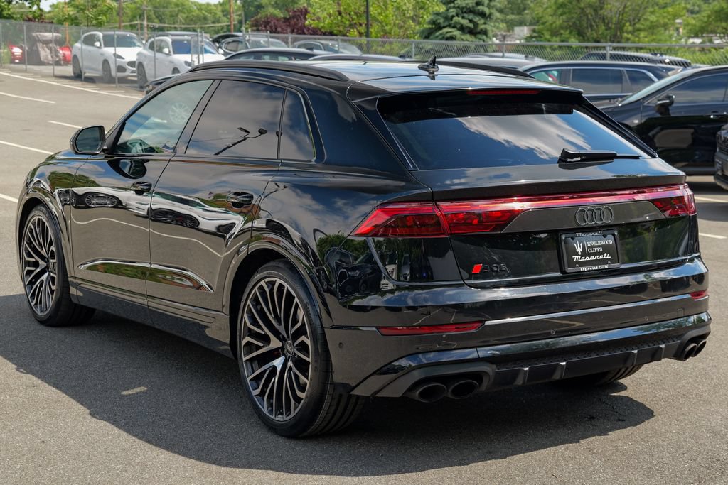 Used 2025 Audi SQ8 Prestige w/ Prestige Package AWD/4WD image 5