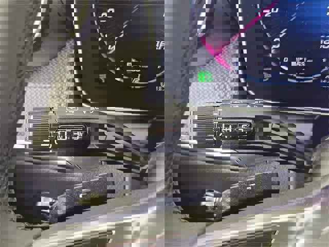 Certified 2025 Mercedes-Benz GLC 300 4MATIC image 27