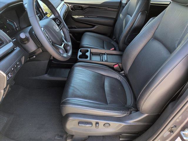 Used 2023 Honda Odyssey Touring image 17