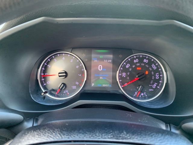 Used 2019 Toyota RAV4 LE w/ Carpet Mat Package image 19