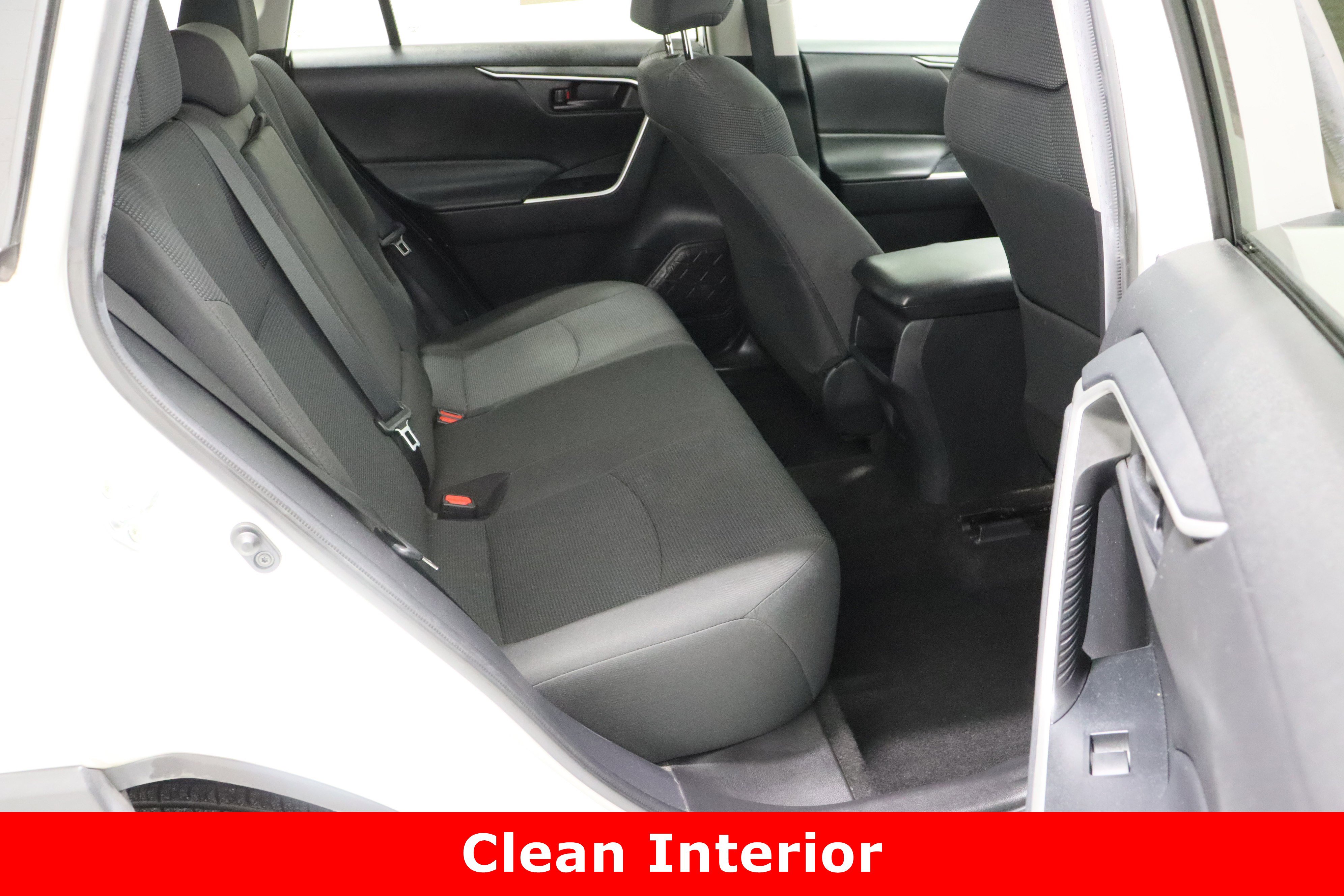 Used 2021 Toyota RAV4 LE w/ Carpet Mat Package (TMS) image 29