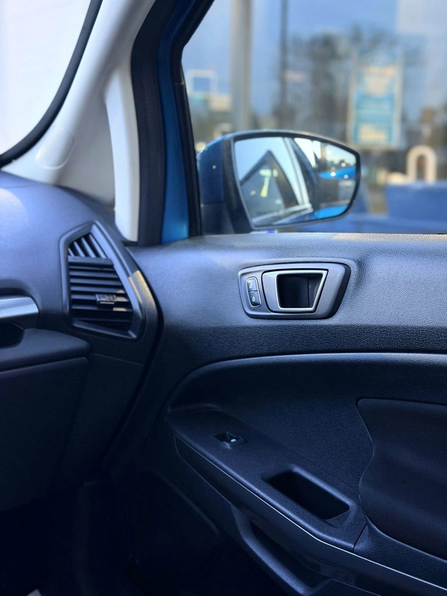 Used 2020 Ford EcoSport SE FWD image 5
